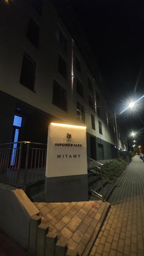 Apartment In City Center Przemyśl Buitenkant foto
